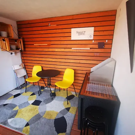 Keleia Apartment *